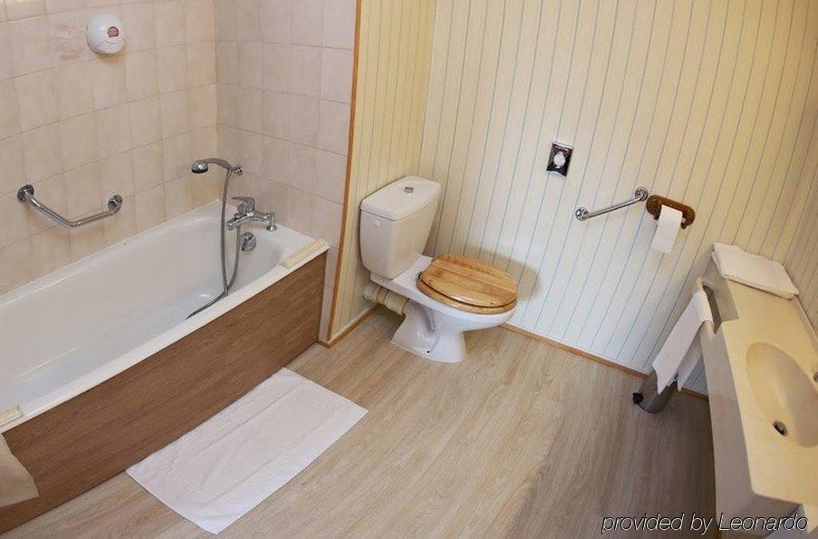 Brit Hotel Dak Hotel Аваллон Номер фото